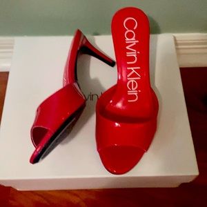 New Calvin Klein sleek luc 2 sandals red 7 1/2